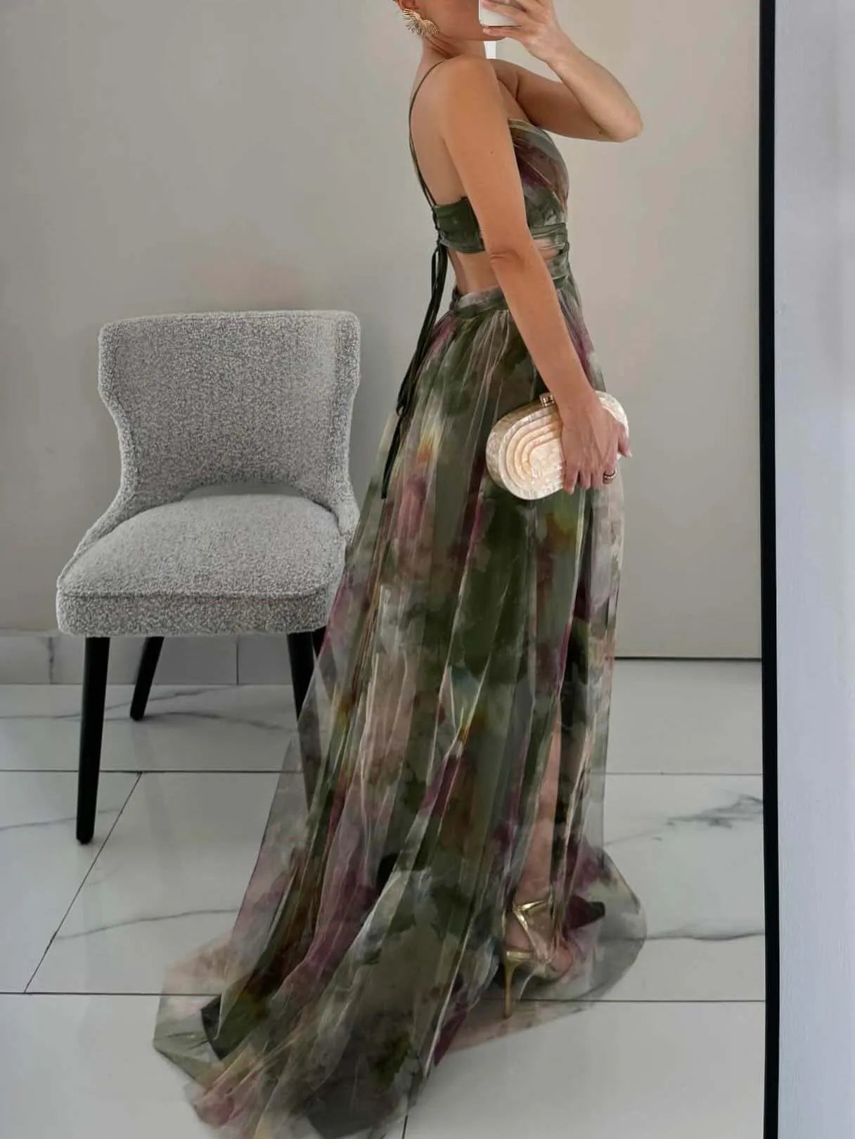 ALINA - VESTIDO LARGO MATICES A PÉTALOS