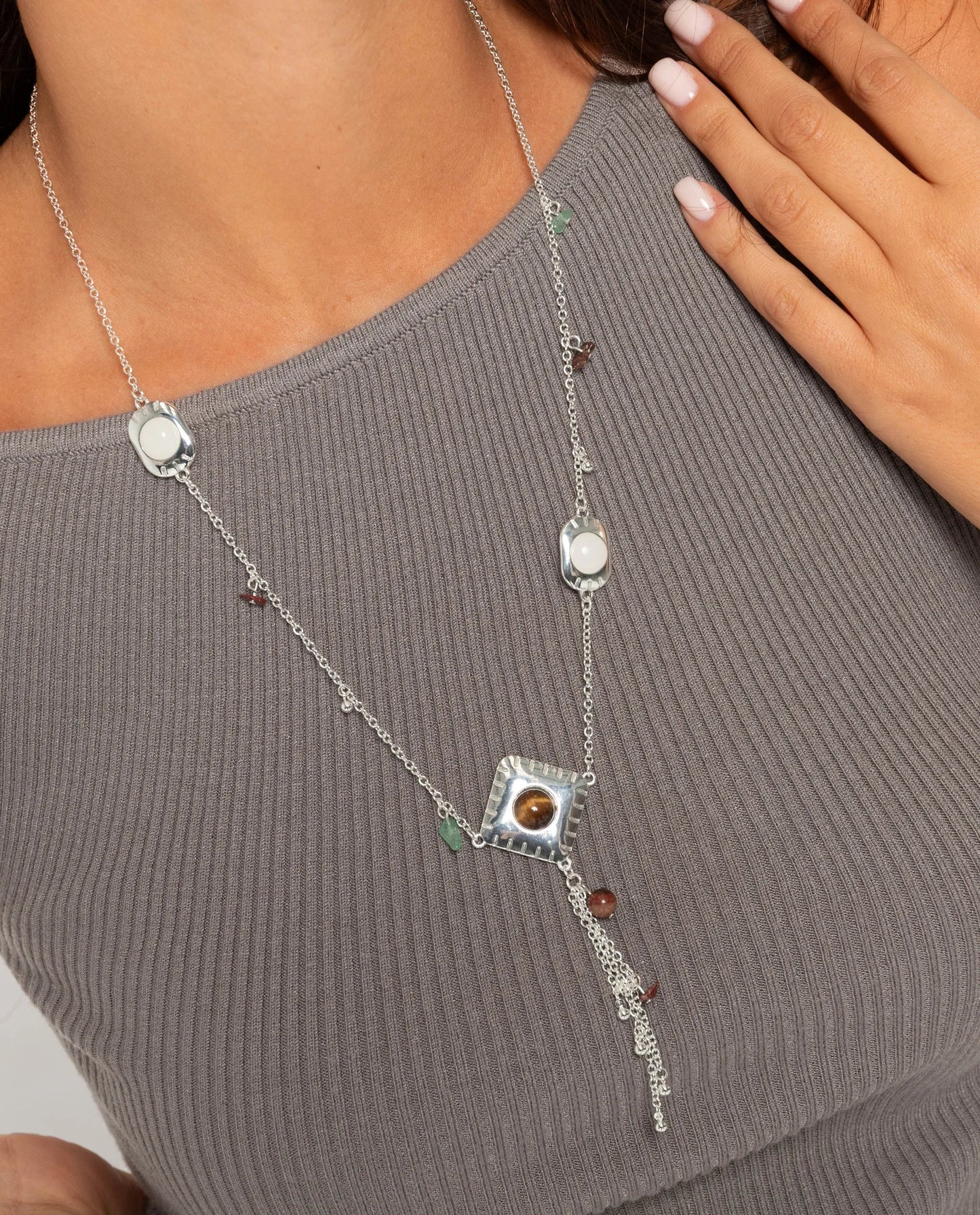 COLLAR IRIS · PLATA