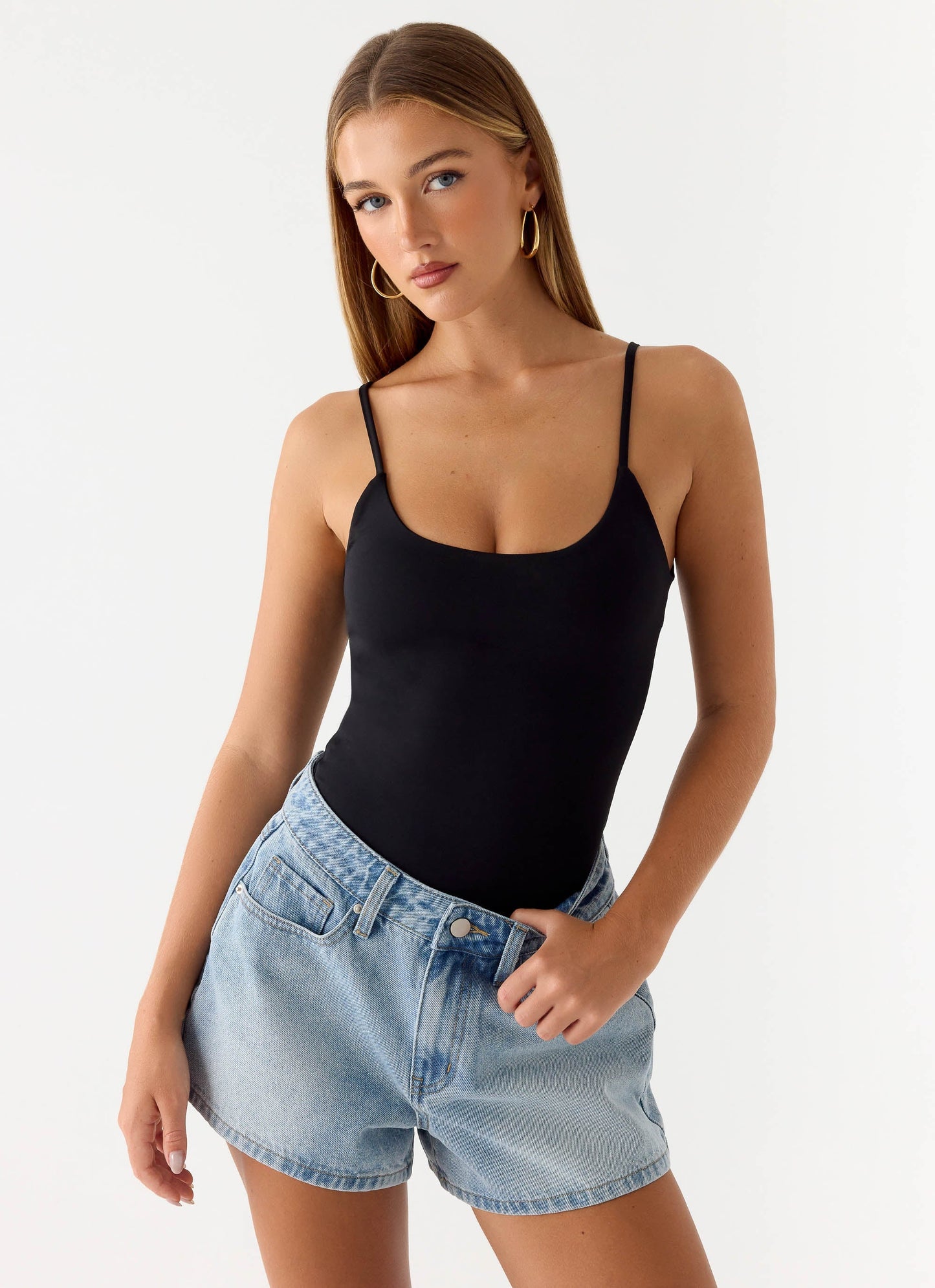 YASMIN - PANTALONES TIRO CORTO