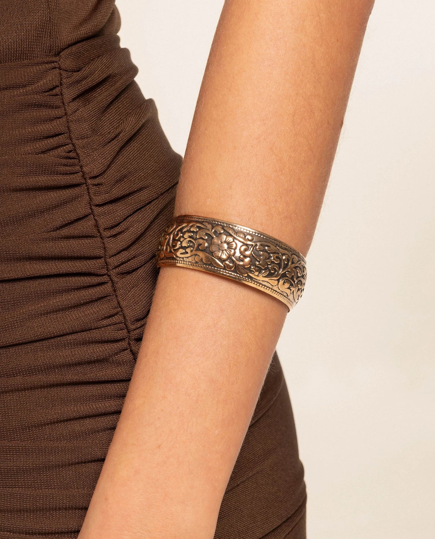 BRAZALETE ARIA · DORADO