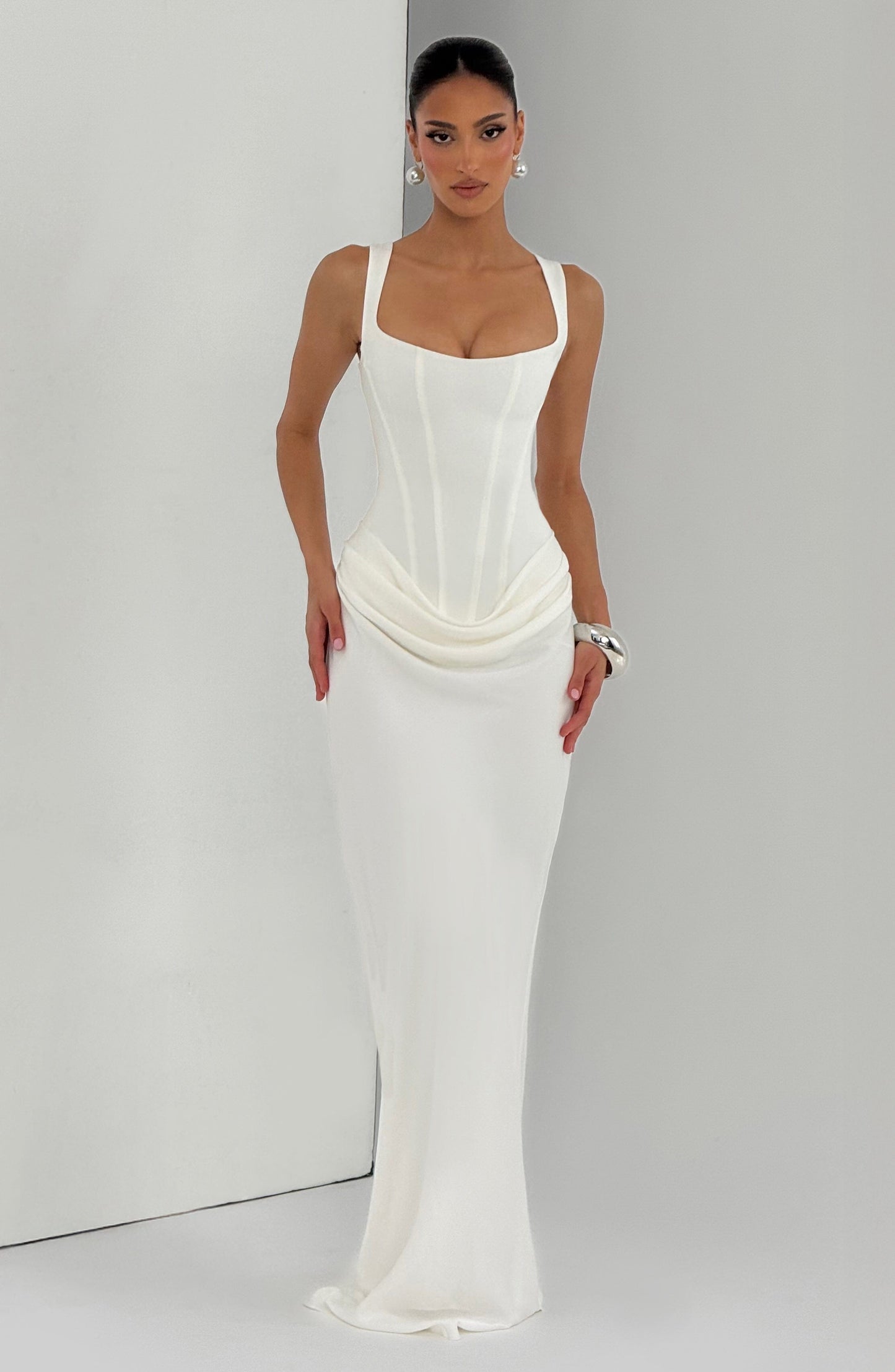 Leonor | Vestido maxi de escote cuadrado