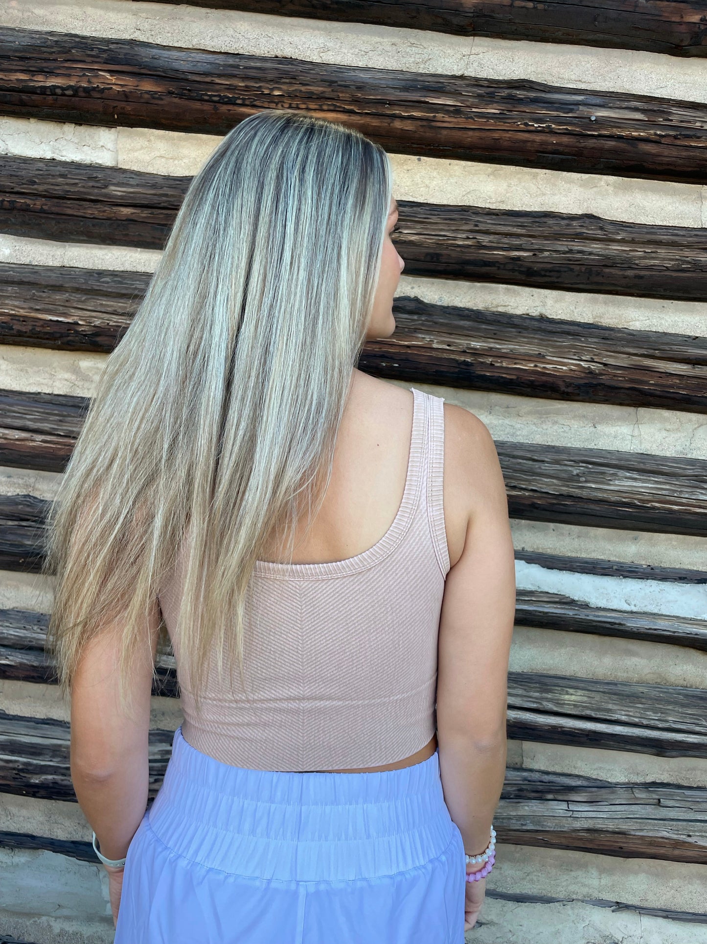 VERÓNICA - TOPS BÁSICOS