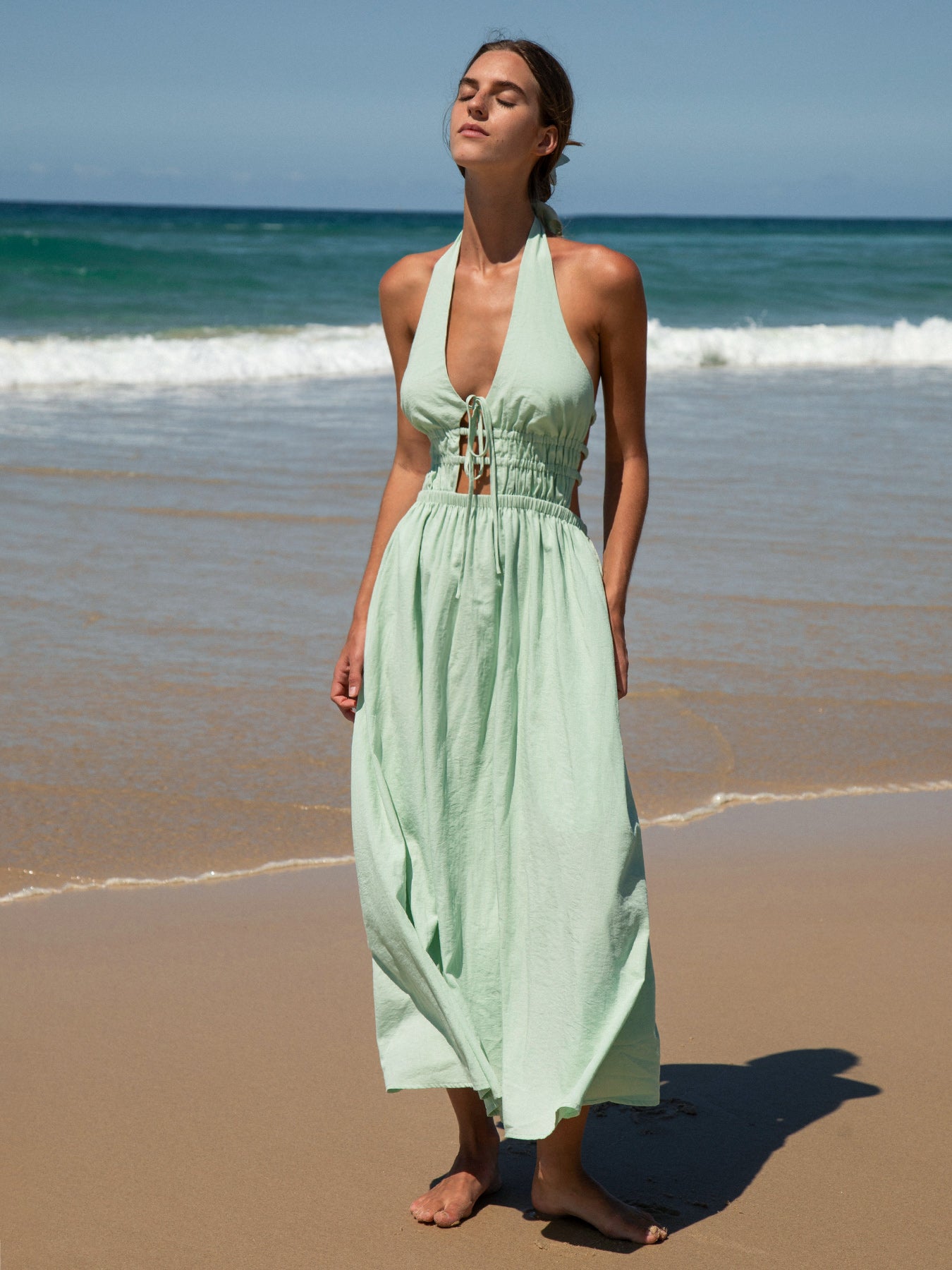 Vestido de Playa Maxi Halter Cortado Verde Claro